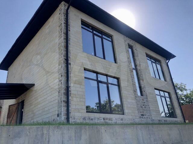 Дом 207 м² на участке 6 сот.