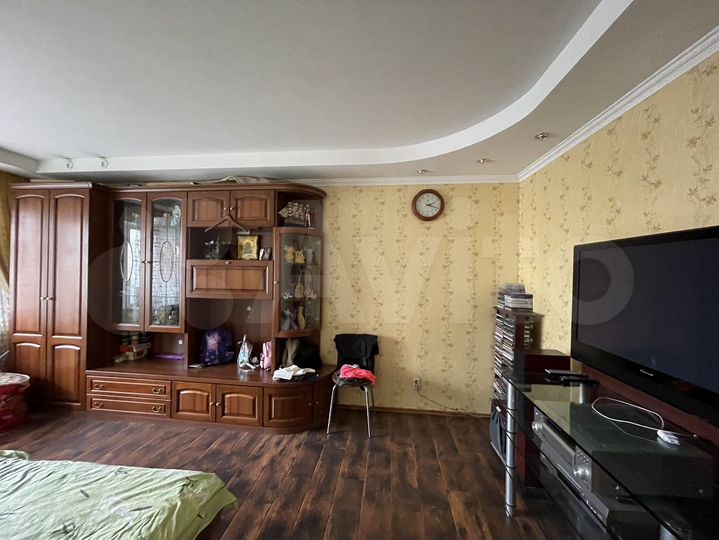 2-к. квартира, 52 м², 5/9 эт.