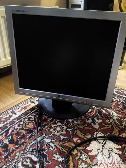 Монитор LG flatron L1717S - SN 17’’