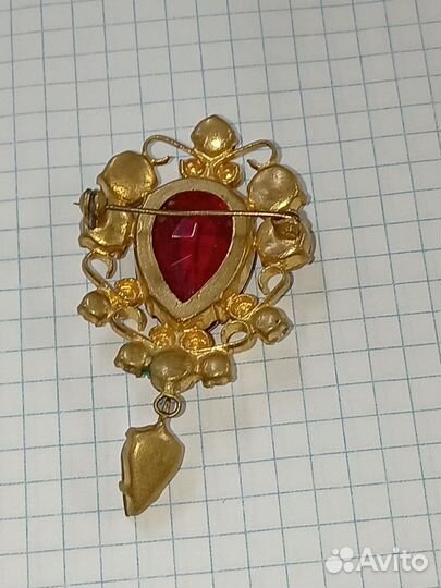 Брошь чехословакия