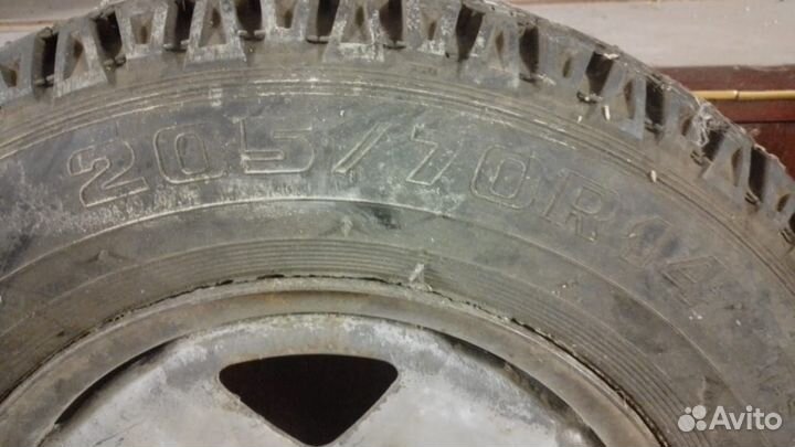 Yokohama C33 205/70 R14