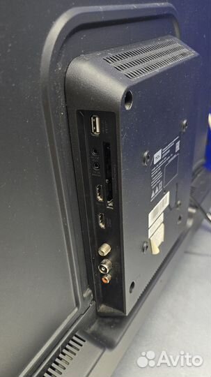 Телевизор TCL LED32D3000