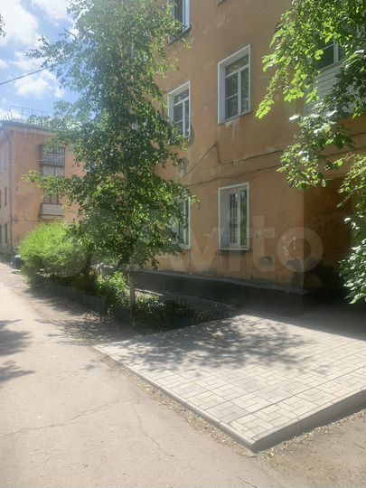2-к. квартира, 61 м², 1/3 эт.