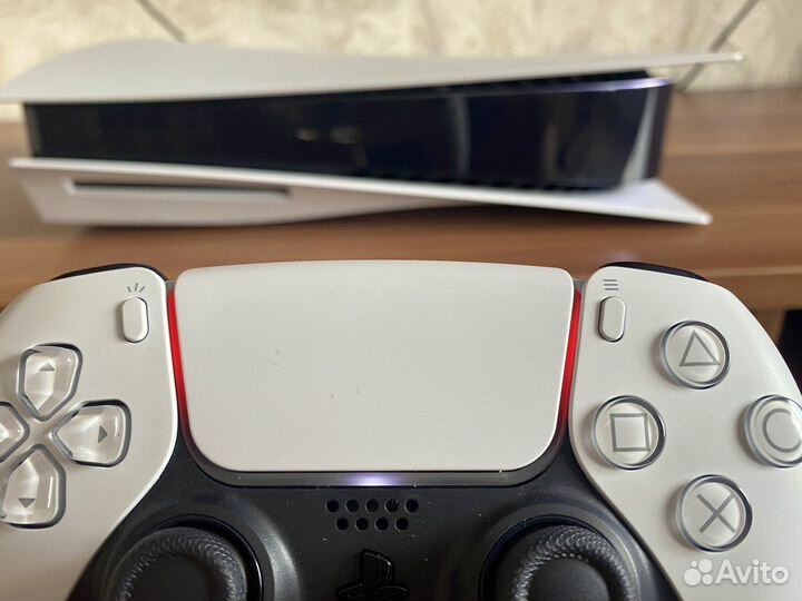 Ps5 новая (пройдена одна игра )