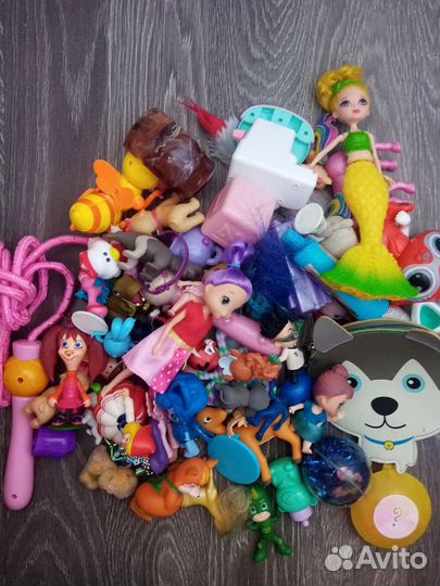Мелкие игрушки пакетом для девочки