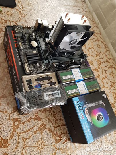 I5 9400f + мат.плата + 16гб озу + башенный кулер