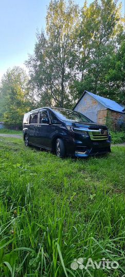 Honda Stepwgn 2.0 CVT, 2017, 90 000 км