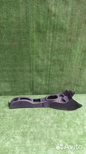 Консоль, тоннель пола центральная Renault Logan 1