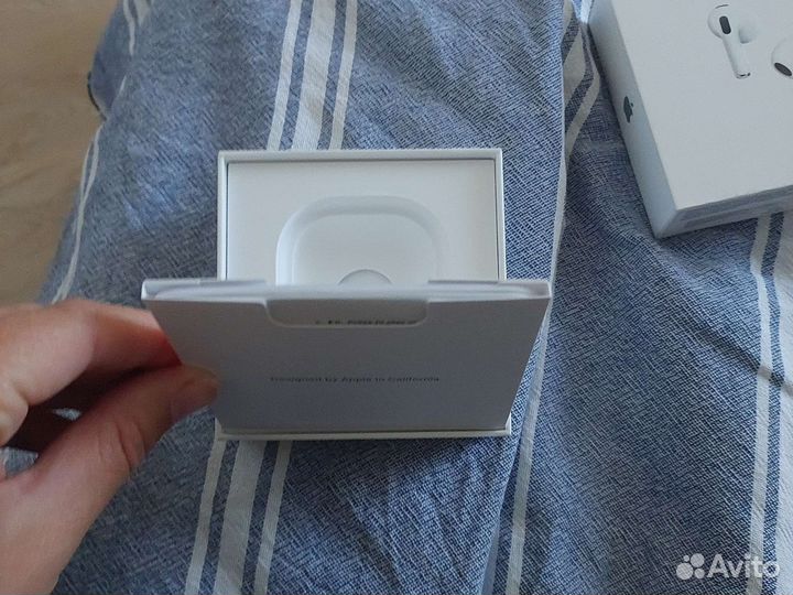 Коробка от iPad mini 64 гб, Airpods, Silicone Case
