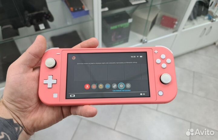 Игровая консоль Nintendo Switch Lite