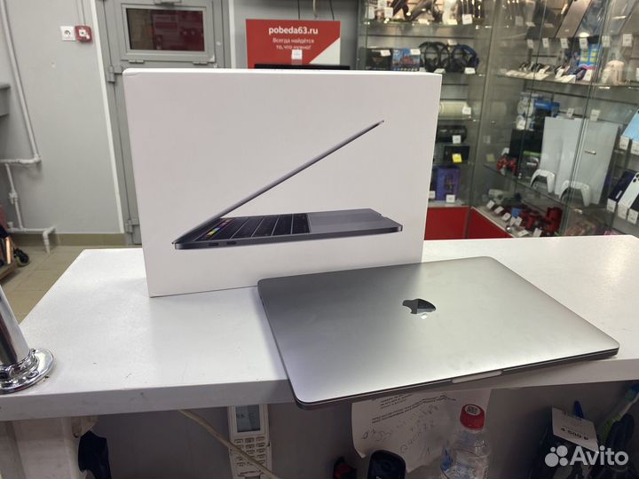 Apple MacBook Pro 13 2019