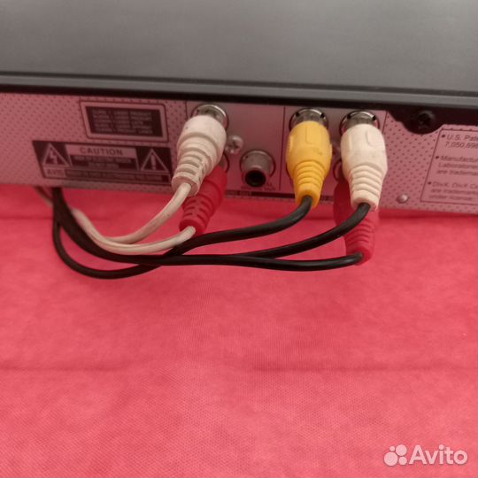 D VD проигрыватель LG DVX440