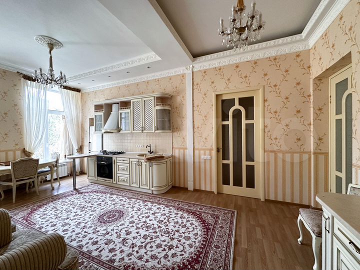 2-к. квартира, 72,8 м², 2/2 эт.