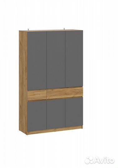 Шкаф трехстворчатый 