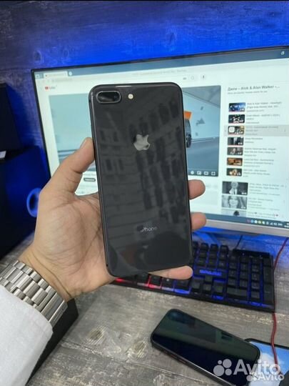 iPhone 8 Plus, 256 ГБ