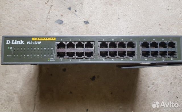 Коммутатор свитч D-link DGS-1024D