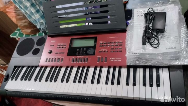 Продам синтезатор Casio CTK-6250