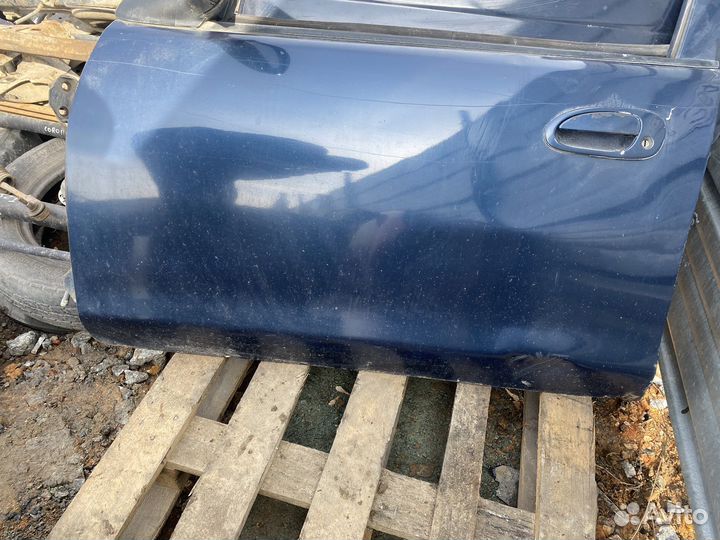 Дверь передняя девая mazda 323 седан