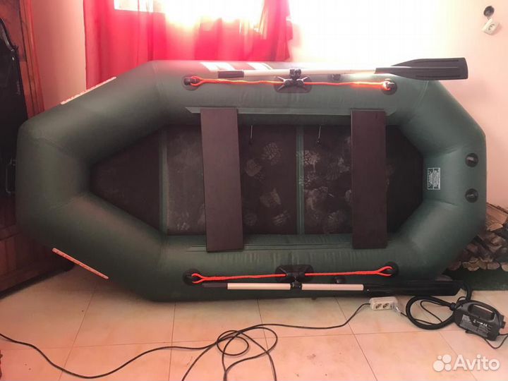 Лодка новая Нептун