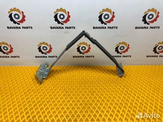 Крепление аккумулятора Bmw X5 E70 3.0 N52 2007