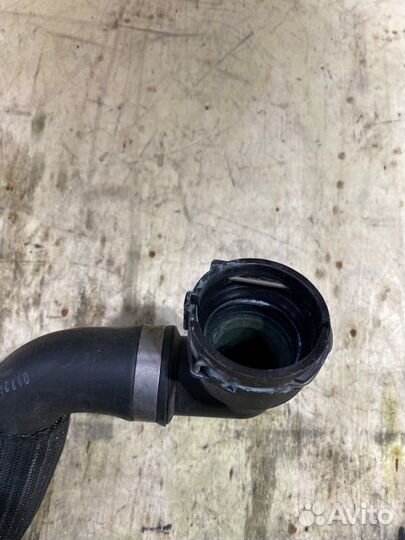 Патрубок радиатора Volvo S80 AS60 B5254T10