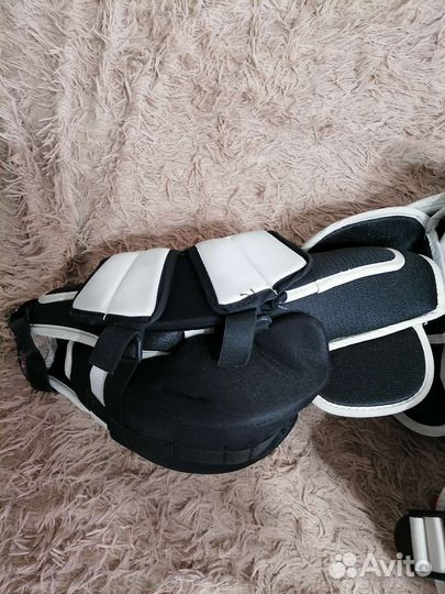 Вратарский нагрудник bauer x900