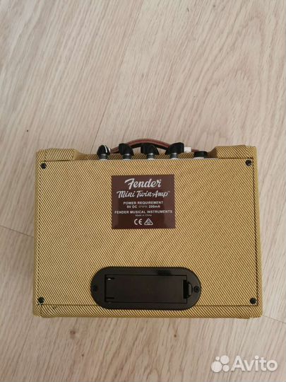 Гитарный комбоусилитель fender mini '57 twin-AMP