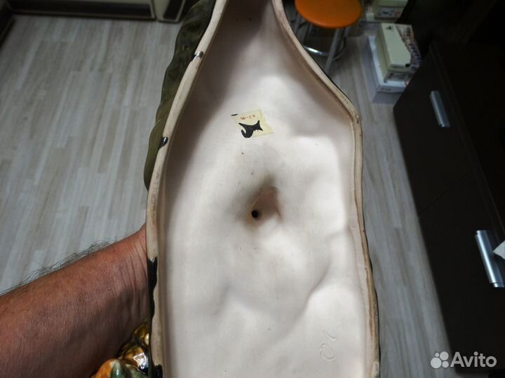 Статуэтка - Охотничья собака с уткой