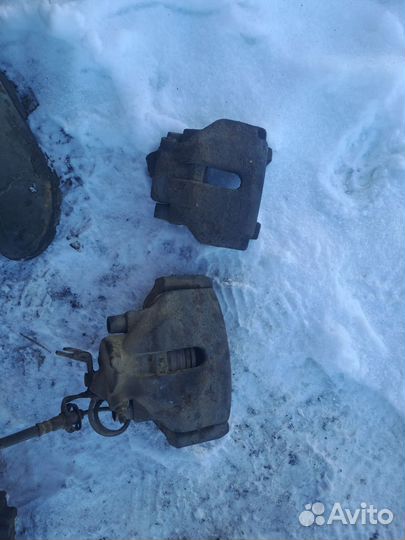 Суппорта передние Audi c4