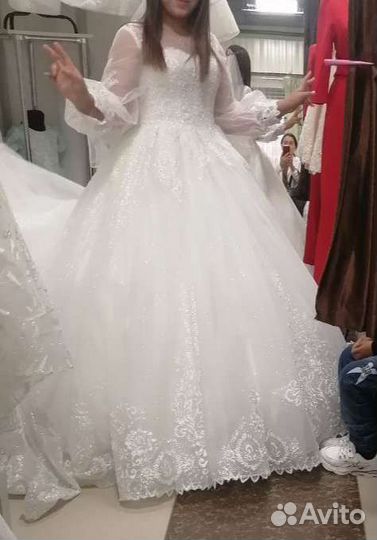 Свадебное платье новое 42-54