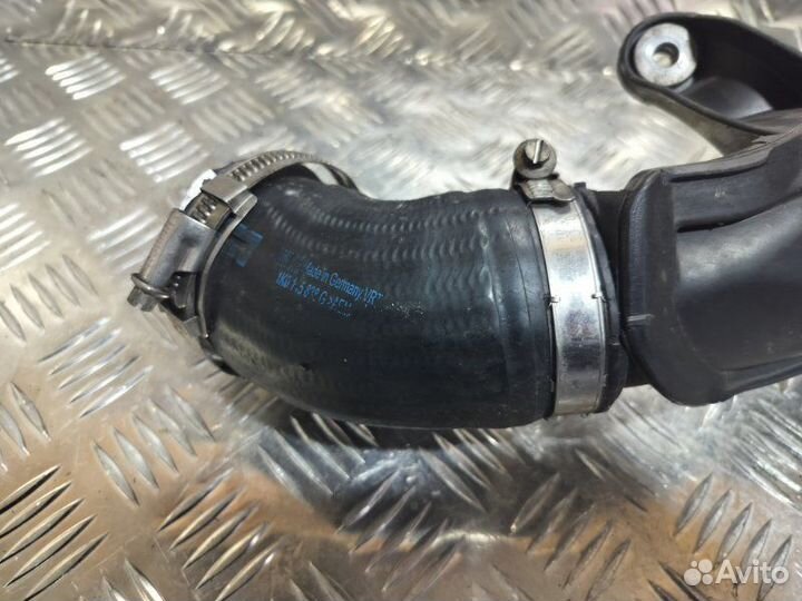 Патрубок интеркулера Volkswagen Passat B6 2.0T BWA