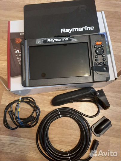 Эхолот-Картплоттер Raymarine element 9