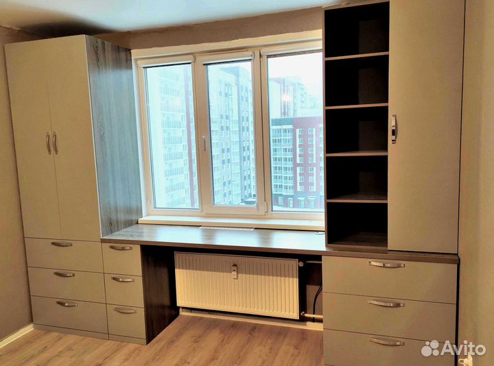 Рабочая зона у окна