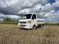 Daihatsu Hijet Truck 0.7 AT, 2011, 320 000 км, с пробегом, цена 650 000 руб.