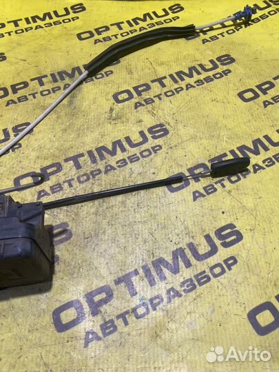 Передний левый замок Opel Astra G