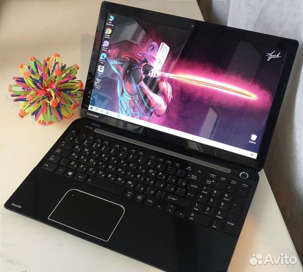Ноутбук Toshiba/4 ядра/dota 2