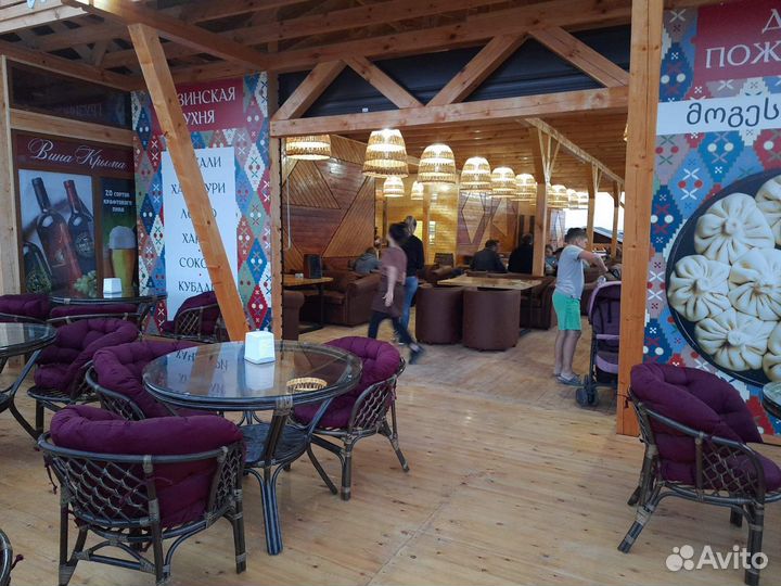 Бармен -официант