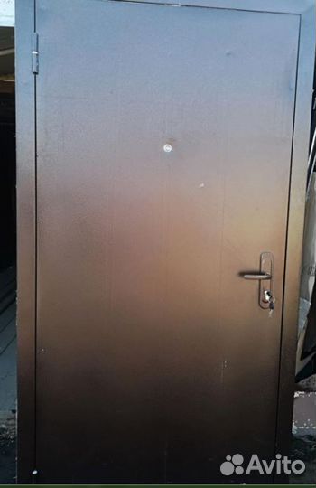 Дверь входная металлическая