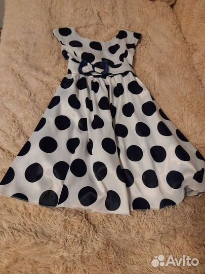 Платье для девочки новое