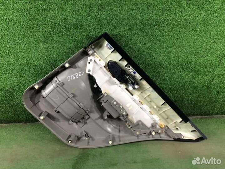 Обшивка двери задняя левая Honda Civic FD1 R18A