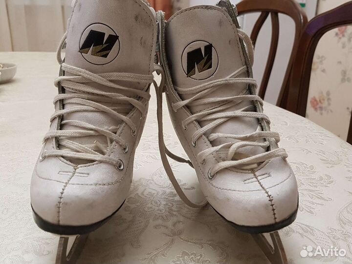 Фигурные коньки Emily 29размер