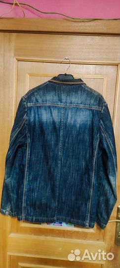 Мужской джинсовый пиджак