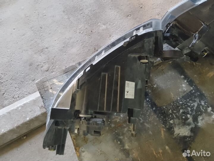 Фары Гранта 2 Лифтбек