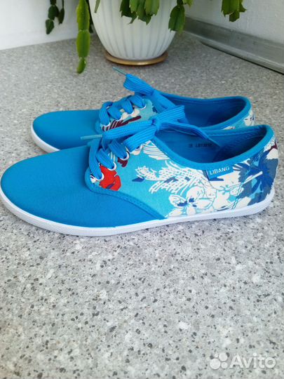 Кеды новые 38