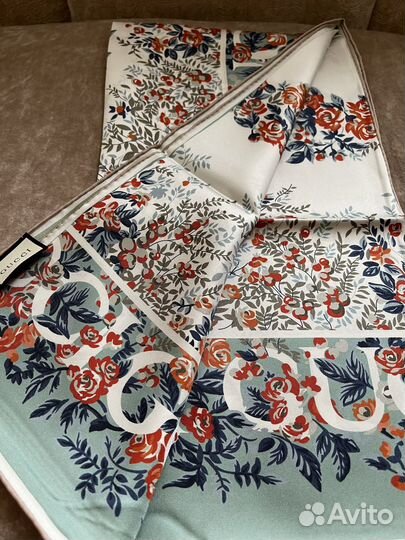 Двусторонний шелковый платок Гуччи