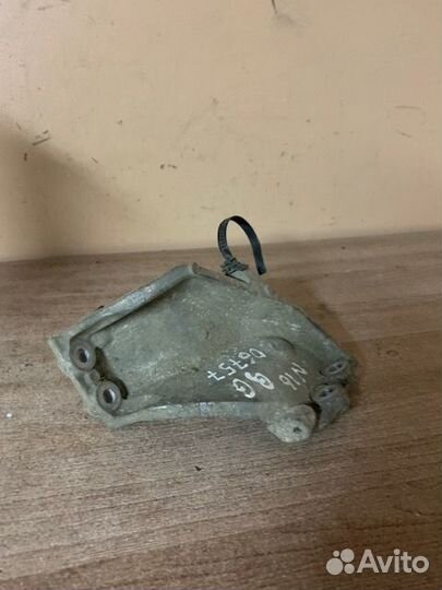 Кронштейн двигателя Almera N16 primera P12E