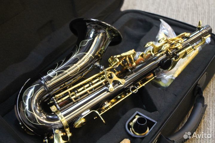 Изогнутый сопрано саксофон Mercury Black