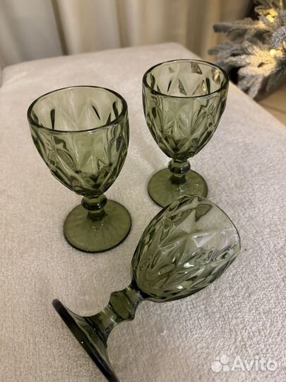 Бокалы из цветного стекла