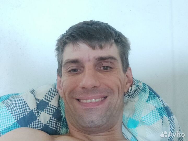 Помощник в бригаду строителей