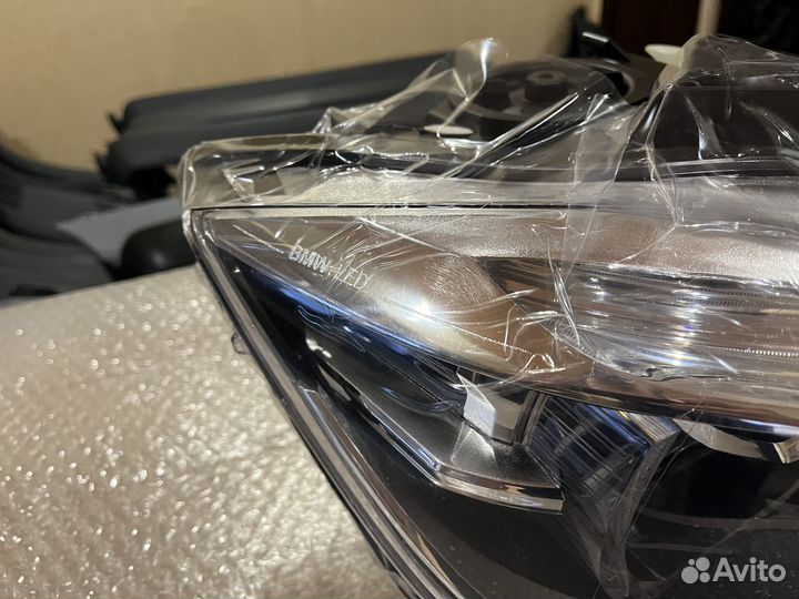 Правая передняя фара BMW F30 рестайлинг